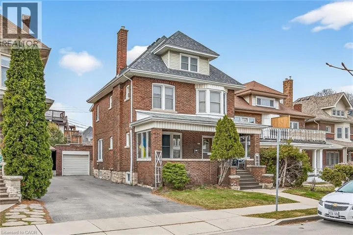 96 BARNESDALE Boulevard S, Hamilton, Ontario L8M2V6