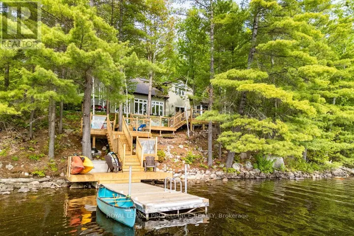 13 MAZINAW HEIGHTS ROAD N, Frontenac (Frontenac North), Ontario K0H1K0