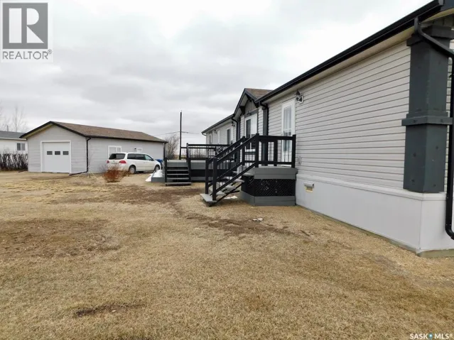 7-9 Allard BAY, Gravelbourg, Saskatchewan S0H1X0