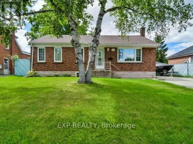 BASEMENT - 32A GUEST STREET, Brampton (Downtown Brampton), Ontario L6W1T8