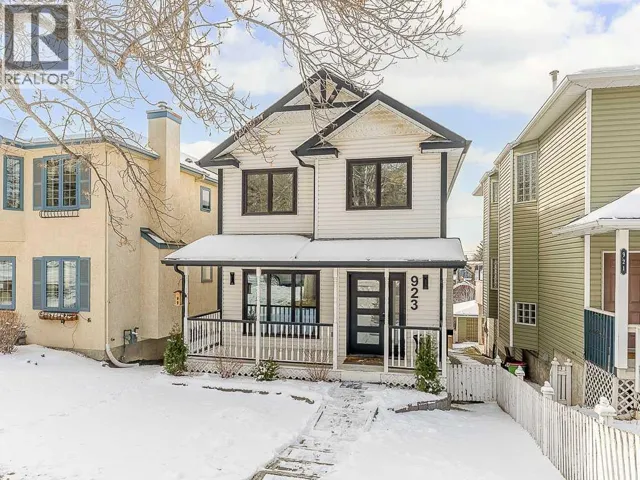 923 Drury Avenue NE, Calgary, Alberta T2E0M3