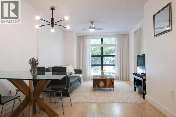 206 2137 W 10 AVENUE, Vancouver, British Columbia V6K4W4