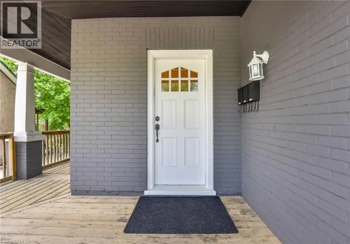 153 ST ANDREWS Street, Cambridge, Ontario N1S1N2