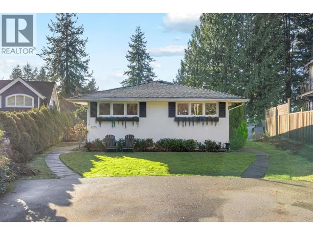 1275 BRANTWOOD ROAD, North Vancouver, British Columbia V7R1G6