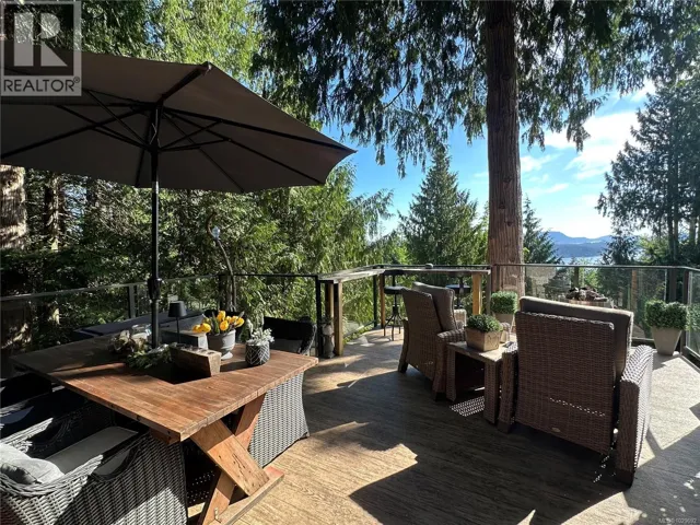 182 Devine Dr, Salt Spring, British Columbia V8K2H5