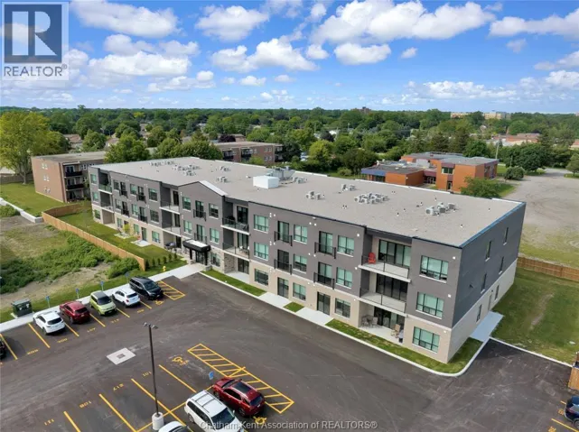 175 Churchill Park ROAD Unit# 111, Chatham, Ontario N7M6K5