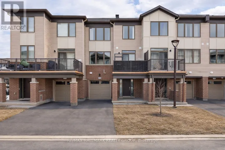 738 CHROMITE PRIVATE, Ottawa, Ontario K2J7J2