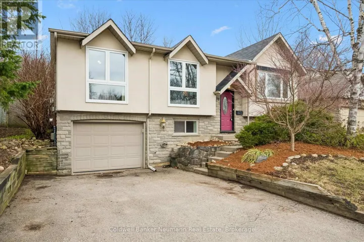 18 GATEWAY DRIVE, Guelph (Willow West/Sugarbush/West Acres), Ontario N1H6W8
