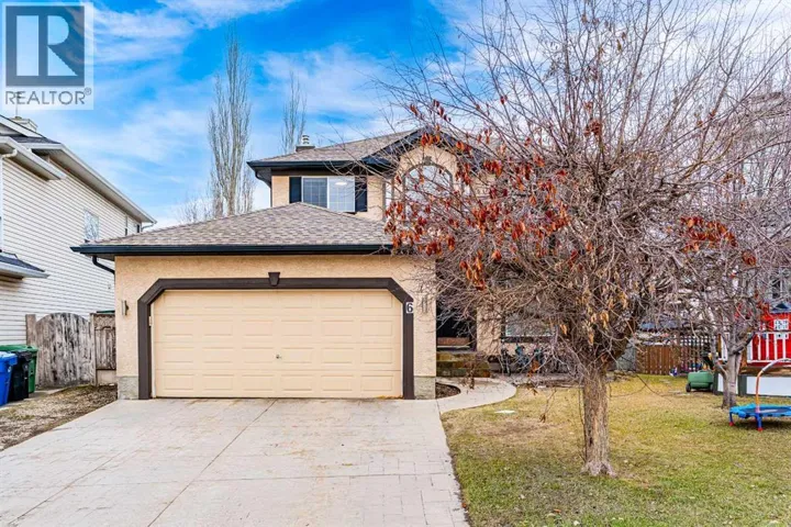 6 Douglas Woods Bay SE, Calgary, Alberta T2Z3A1
