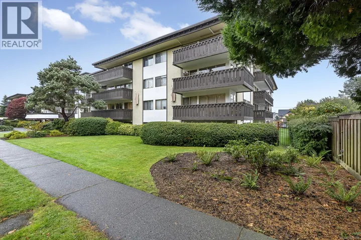 422 964 Heywood Ave, Victoria, British Columbia V8V2Y5