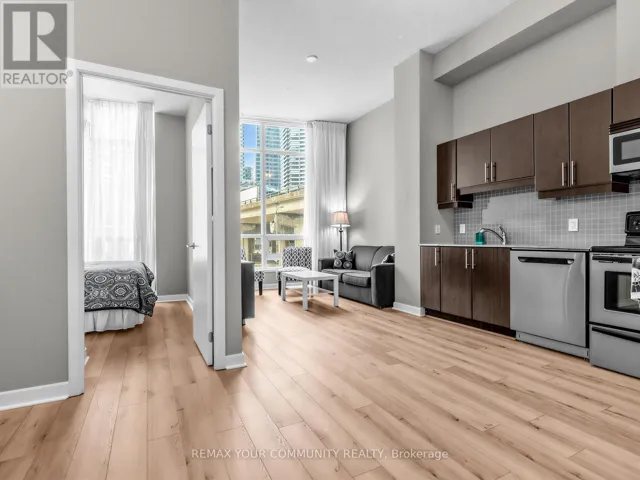202 - 18 HARBOUR STREET, Toronto (Waterfront Communities), Ontario M5J2Z6