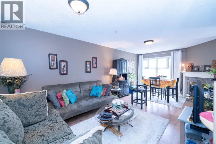 307 2527 Quadra St, Victoria, British Columbia V8T4E1