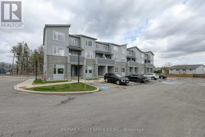 12 - 925 DEVERON CRESCENT, London South (South J), Ontario N5Z5A4