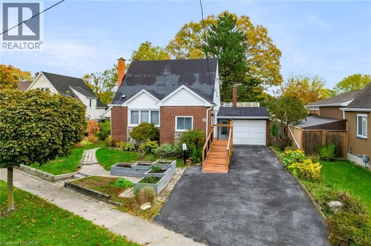 18 FLANDERS Avenue, St. Catharines, Ontario L2M5X3