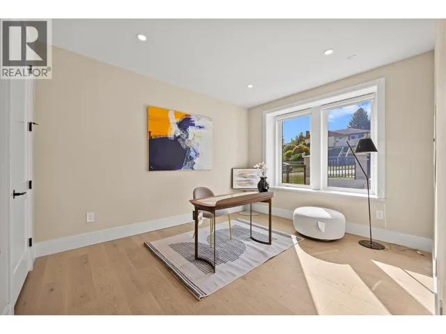 2 5115 BUXTON STREET, Burnaby, British Columbia V5H1J7