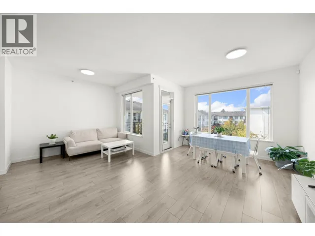 438 9388 MCKIM WAY, Richmond, British Columbia V6X0J7