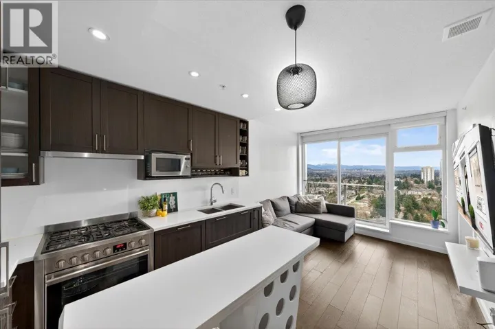 3006 5515 BOUNDARY ROAD, Vancouver, British Columbia V5R0E3