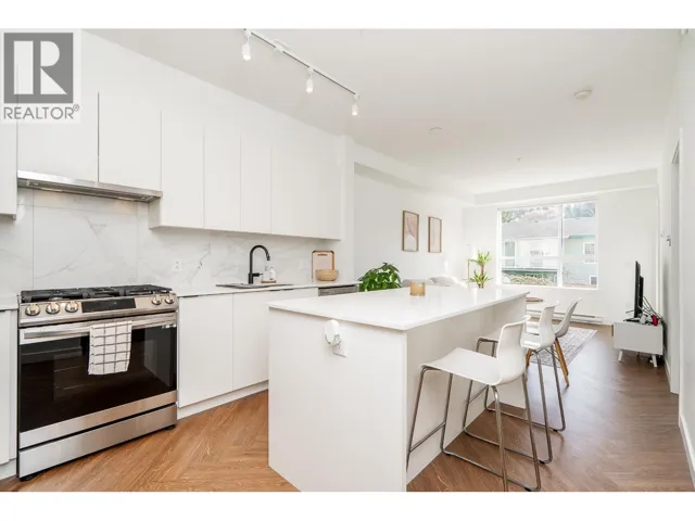 425 3229 ST JOHNS STREET, Port Moody, British Columbia V3H0M4