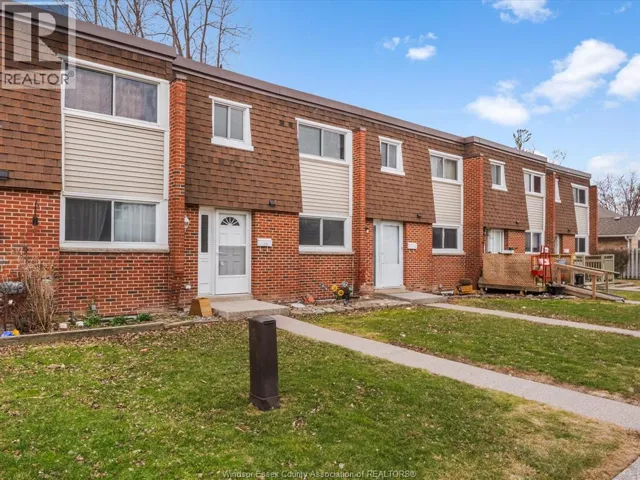 116 Cranbrook Unit# 16, Essex, Ontario N8M2V2