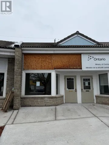 4 - 75 ELGIN STREET W, Arnprior, Ontario K7S3T9