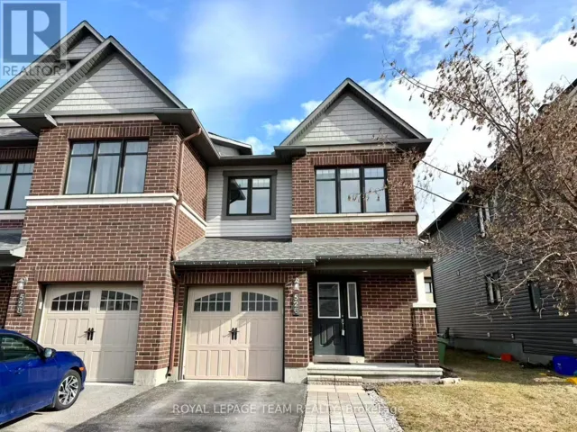 526 PAINE AVENUE, Ottawa, Ontario K2S1B9