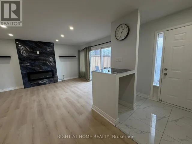 24 SPRINGFAIR AVENUE W, Aurora (Aurora Village), Ontario L4G3M2