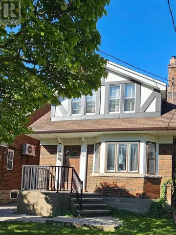 MAIN FLOOR - 72 ELEVENTH STREET, Toronto (New Toronto), Ontario M8V3G5