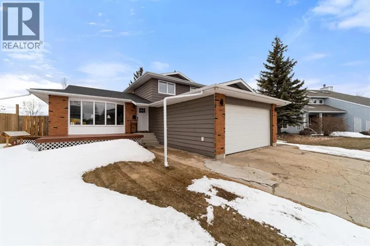 6911 42 Avenue, Camrose, Alberta T4V3V4