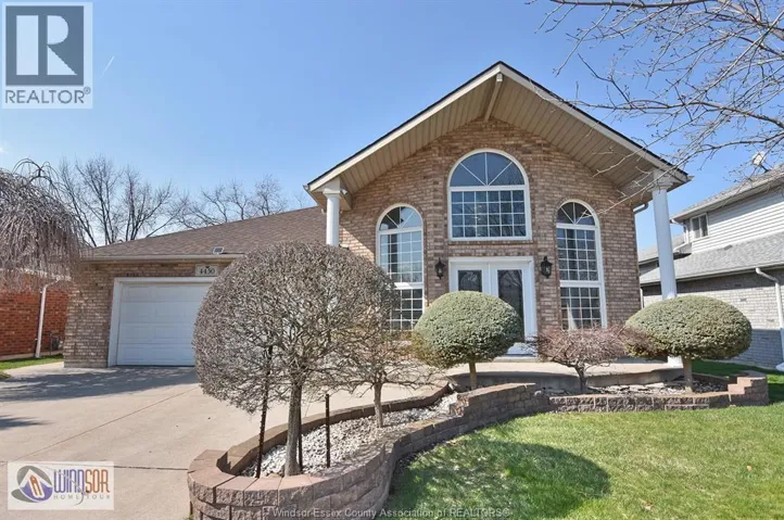 4450 CHERRY HILL RD, Windsor, Ontario N9G2P5