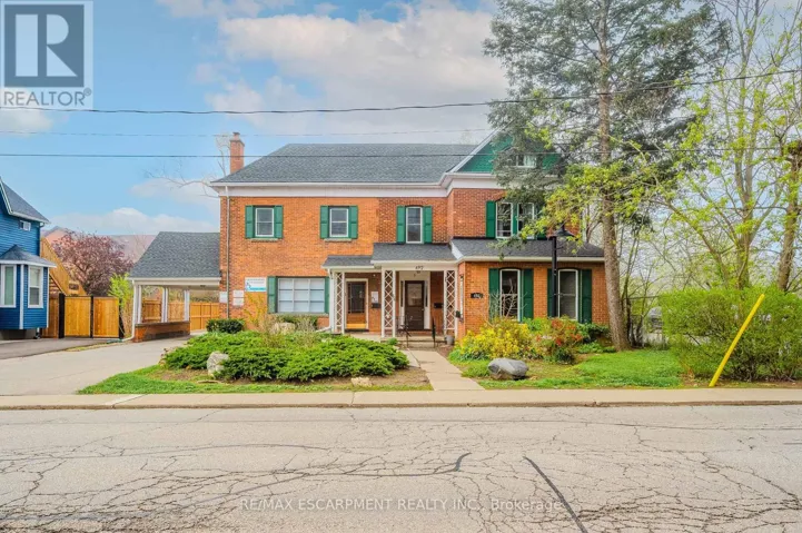 1 - 492 LOCUST STREET, Burlington (Brant), Ontario L7S1V2