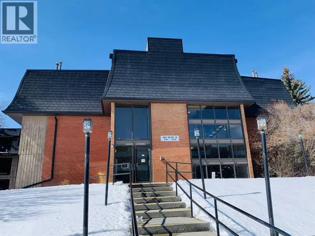 2106, 4001B 49 Street NW, Calgary, Alberta T3A2C9