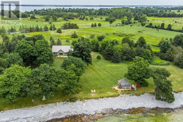 395 NINE MILE POINT ROAD, Frontenac Islands (The Islands), Ontario K0H2Y0