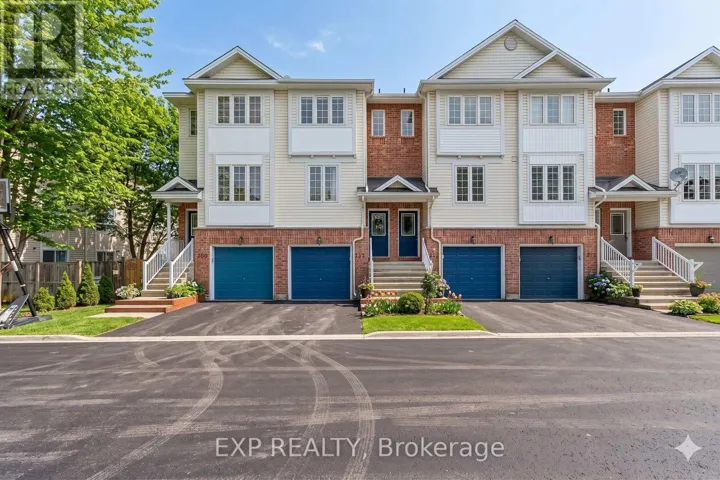 211 GERSHWIN PRIVATE, Ottawa, Ontario K2H1G6