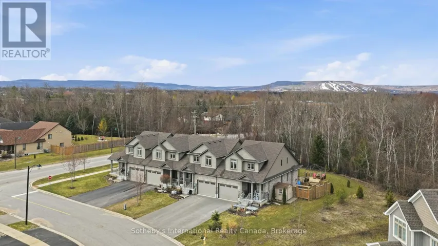 3 GEORGE ZUBEK DRIVE, Collingwood, Ontario L9Y1M5