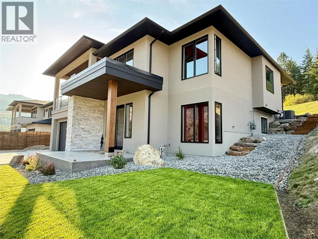 8781 RIVERSIDE Drive, Grand Forks, British Columbia V0H1H0