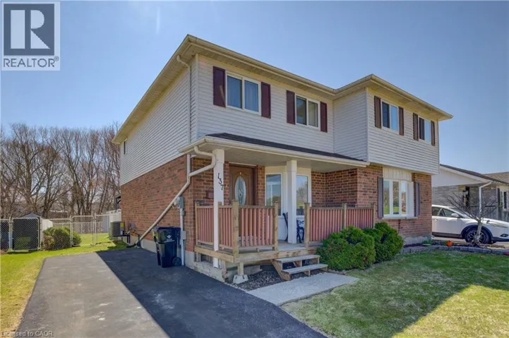 137 EASTFOREST Trail, Kitchener, Ontario N2N3E4