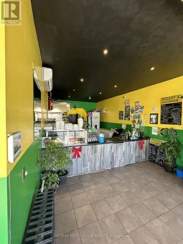 854 BATHURST STREET, Toronto (Annex), Ontario M5R3G3