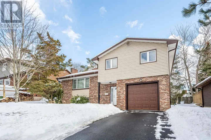 35 Somerset Street, Dartmouth, Nova Scotia B2Y4C7