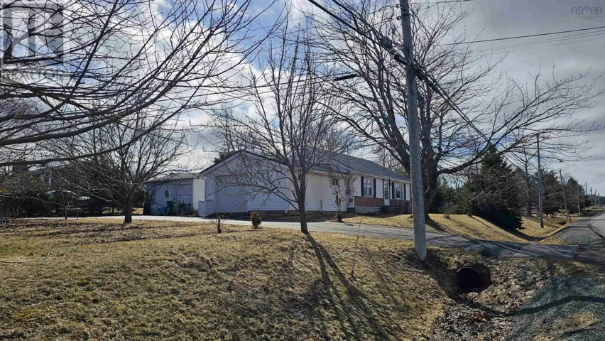 23 Kent Road, Lower Truro, Nova Scotia B6L1K8