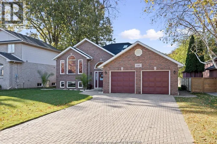 640 DELAWARE, LaSalle, Ontario N9J3J8