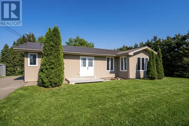 118 Maple Avenue, Charlottetown, Prince Edward Island C1A6G4