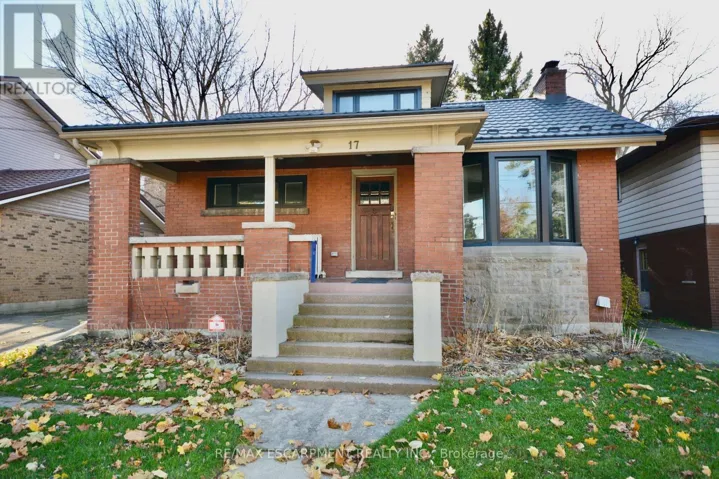 LOWER - 17 INVERNESS AVENUE W, Hamilton (Mountview), Ontario L9C1A1