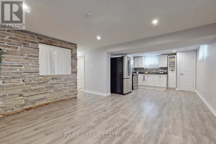 LOWER - 508 UPPER GAGE AVENUE, Hamilton (Raleigh), Ontario L8V4J5