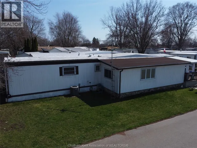 30 REGENCY DRIVE, Chatham, Ontario N7L4E8