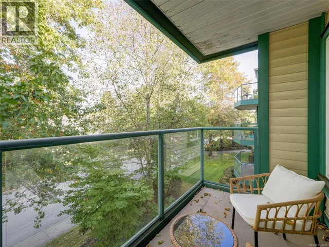308 899 Darwin Ave, Saanich, British Columbia V8X2X7