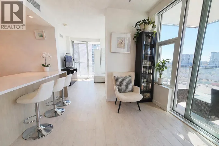 1001 8611 HAZELBRIDGE WAY, Richmond, British Columbia V6X0W8