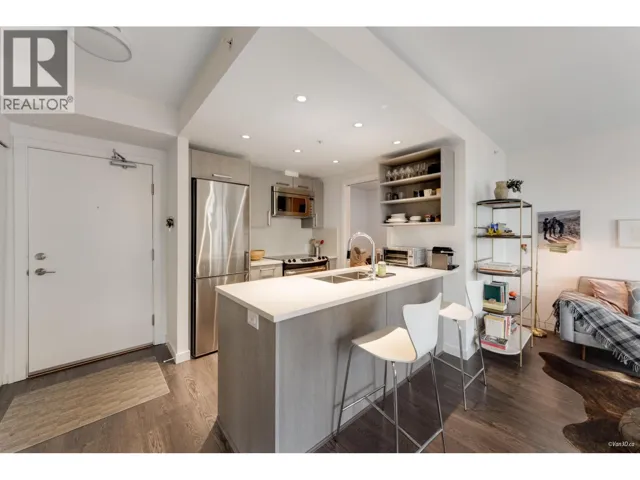 804 983 E HASTINGS STREET, Vancouver, British Columbia V6A0G9