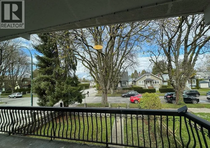 2790 W 12TH AVENUE, Vancouver, British Columbia V6K2P6