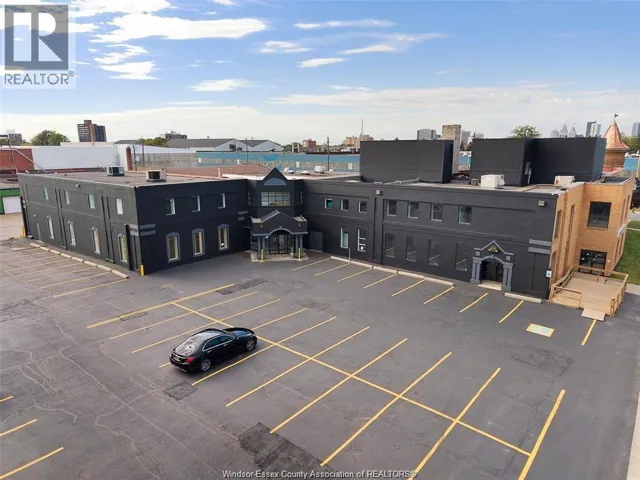1501 HOWARD AVENUE Unit# 103B, Windsor, Ontario N8X3T5