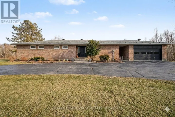 1500 DU GOLF ROAD, Clarence-Rockland, Ontario K0A1N0